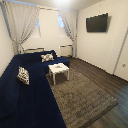 3 Rooms Cinema Garden Parking House Бухарест Экстерьер фото