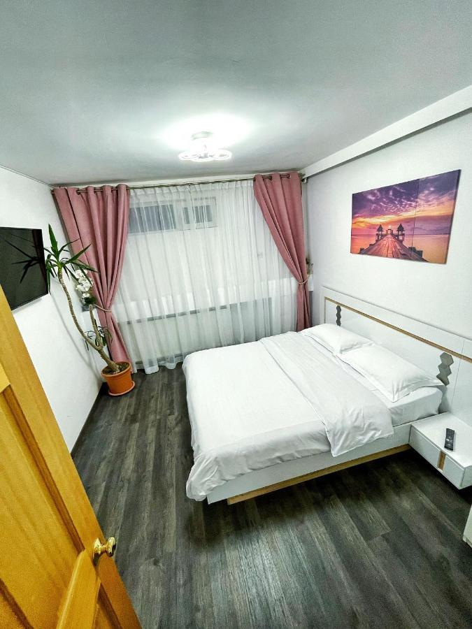 3 Rooms Cinema Garden Parking House Бухарест Экстерьер фото